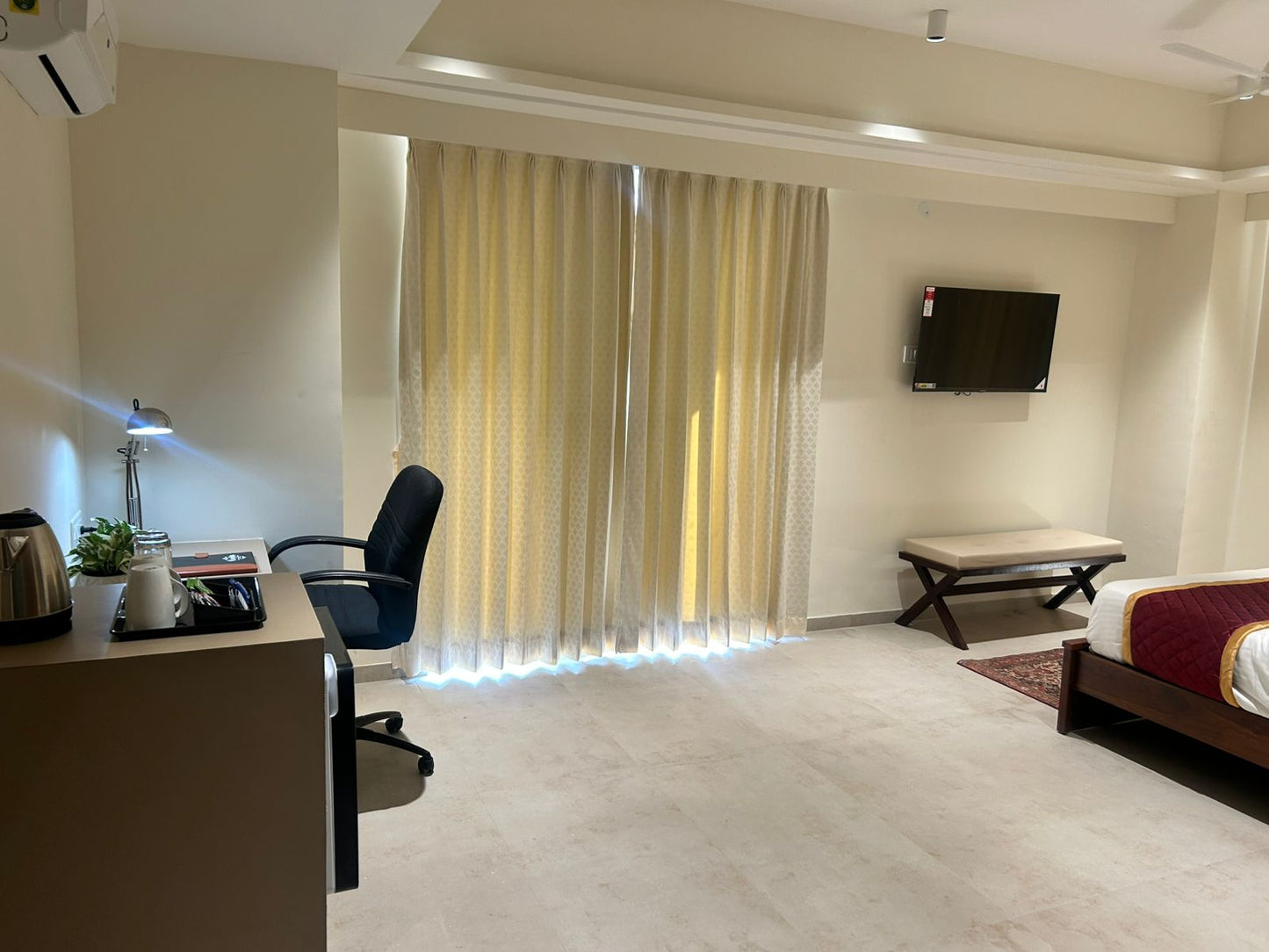 Signature Suite